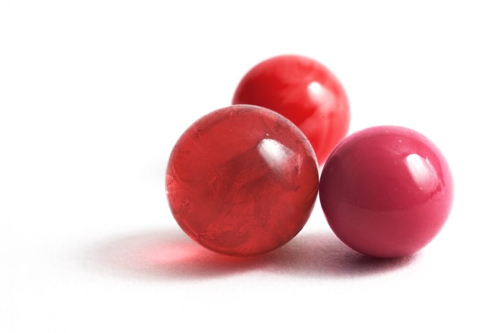 three red marbles