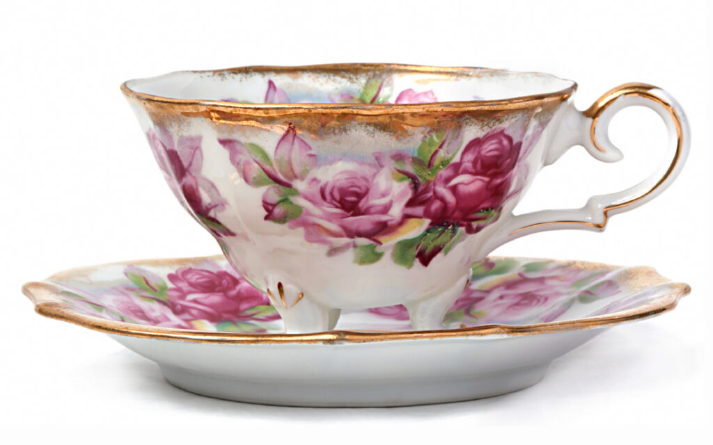 Tea cup with roses