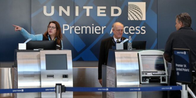 United Airline ticket counter